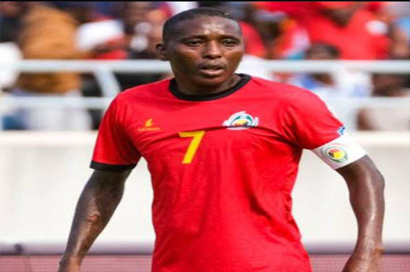 Dominguez encerra sua carreira futebolística após mais de 20 anos de sucesso