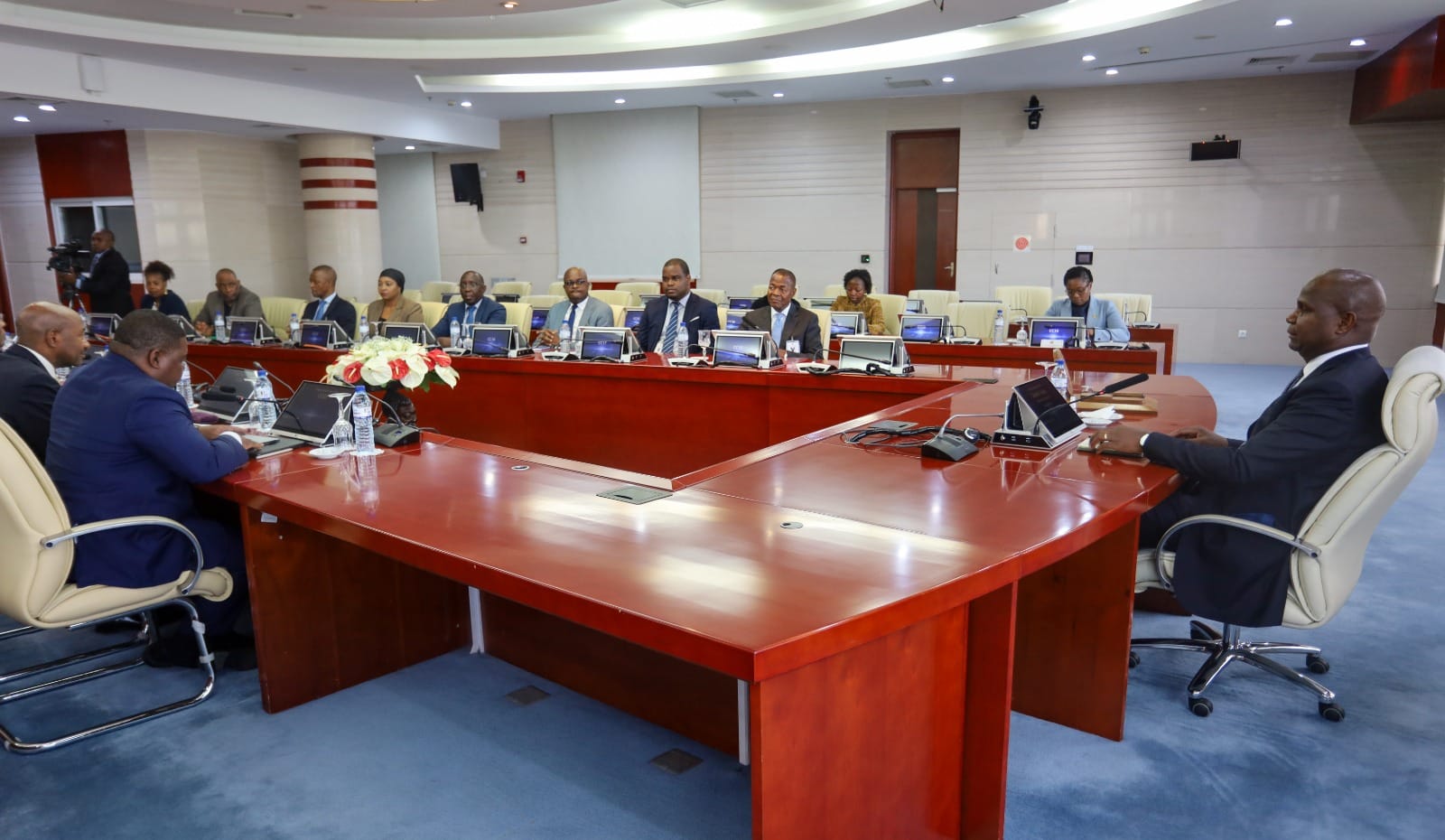 Presidente Chapo apela à sinergia com a CCM para alavancar produção nacional e reduzir importações