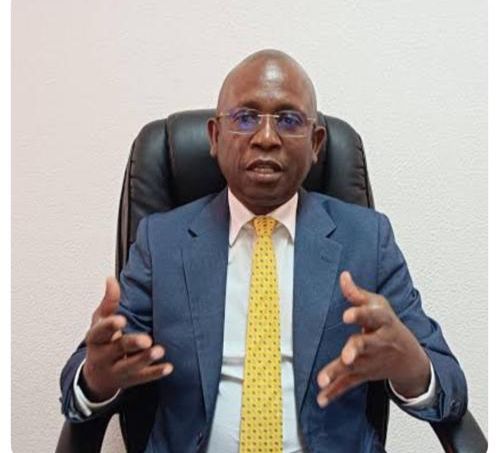 Abuso de quotas de exportação de madeira recoloca Falume no centro de críticas