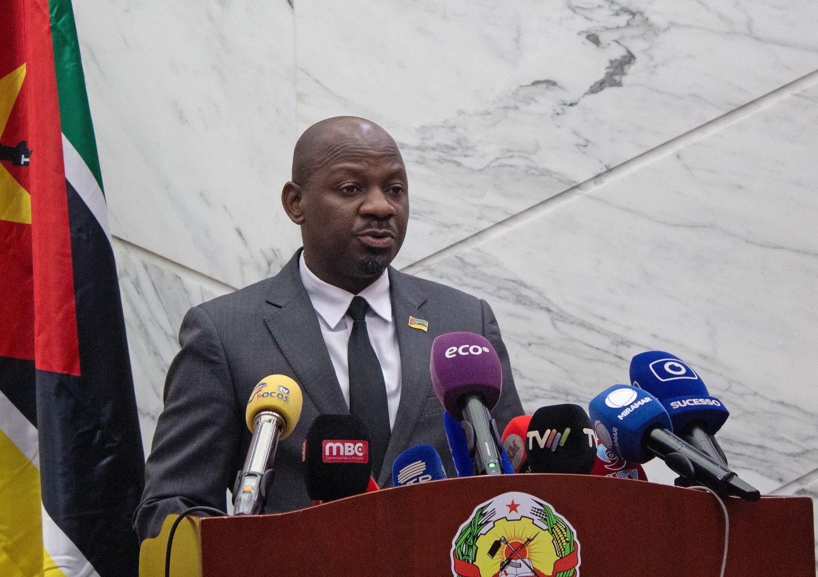 Conselho de Ministros aprova novas leis para seguros e electricidade e exonera membros na CNE e FUNAE