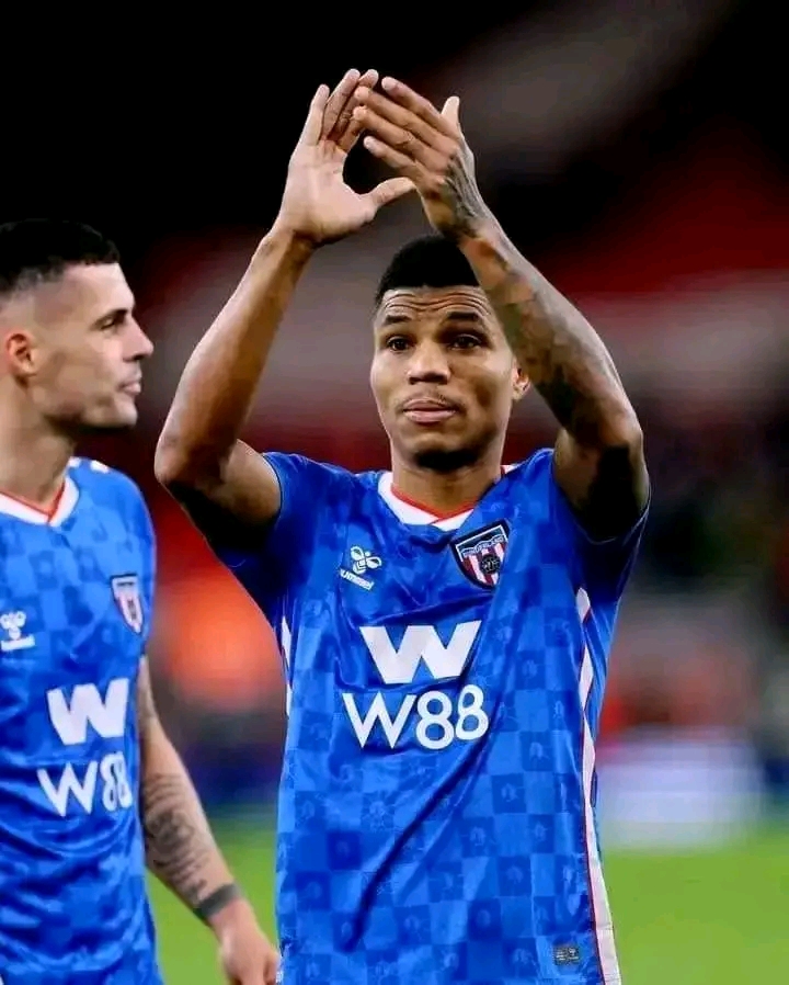 REINILDO MANDAVA TITULAR E 7 GOLOS NA PREMIER LEAGUE