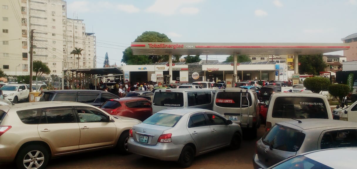 Aumento de combustível iminente: Governo entre o mercado e a crise social