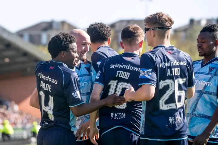 DUNFERMLINE EM VANTAGEM NOS PLAYOFF E SOBE DA 1° DIVISÃO